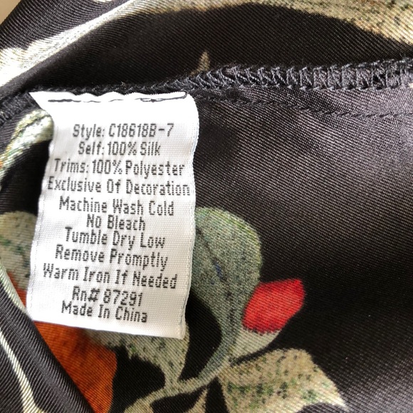 Johnny Was Floral Silk Blouse - Picture 6 of 6